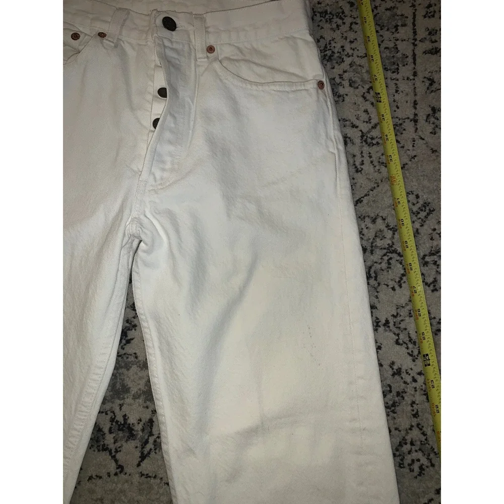 Levis really good
